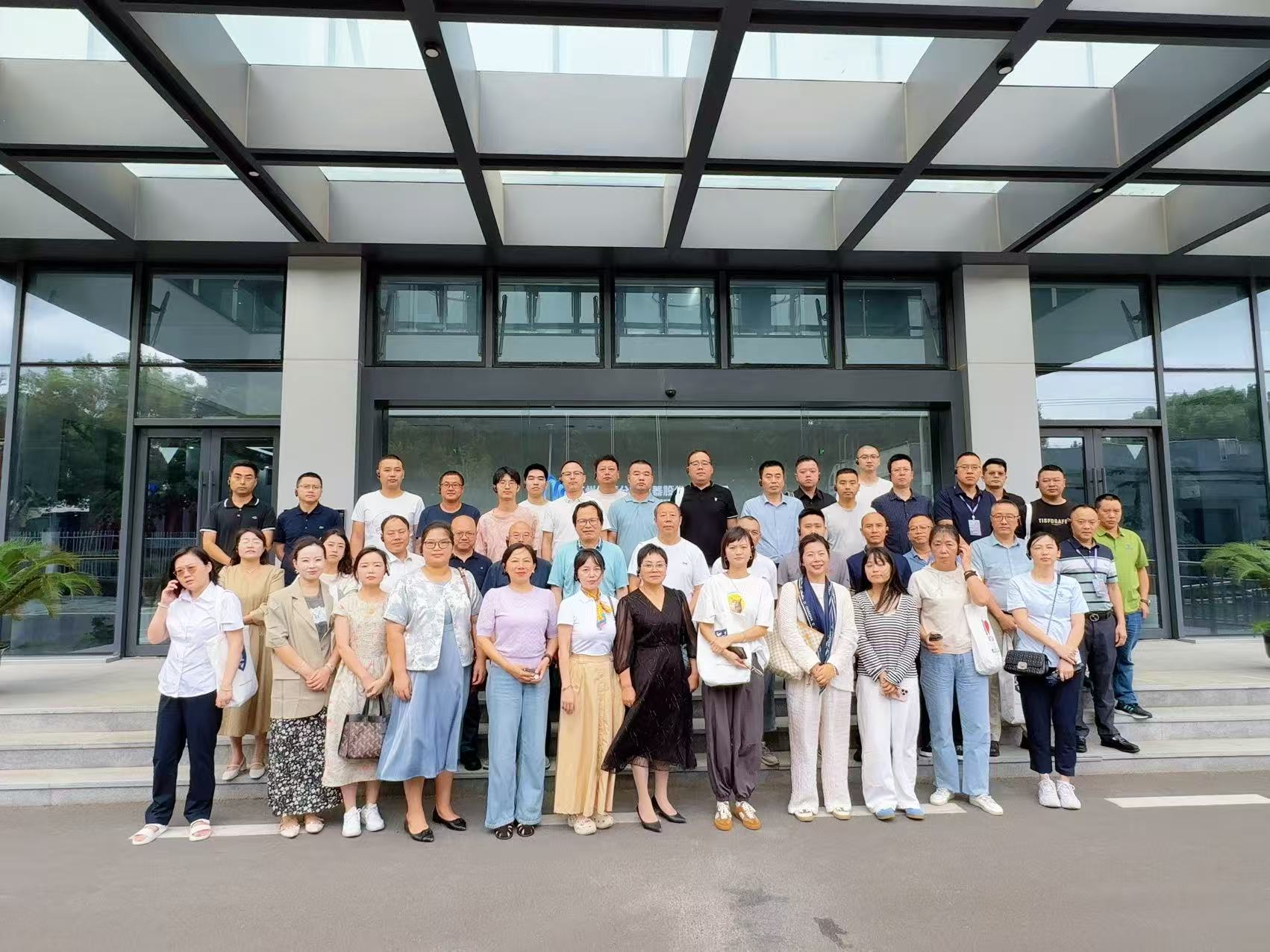 第二期绵阳专精特新企业家班聚焦纽迈实践